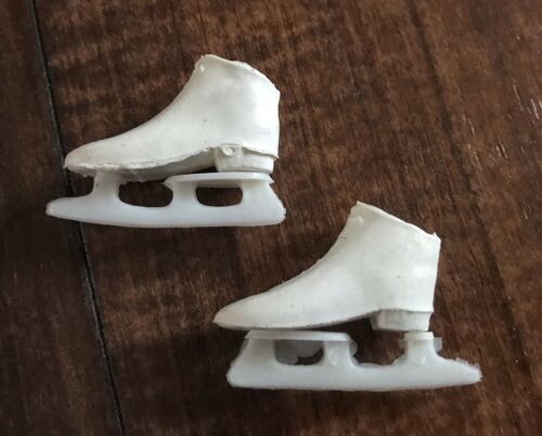 Barbie , Francie Shoes 1960s Shoes Vintage Ice Skates Spongy White Blades